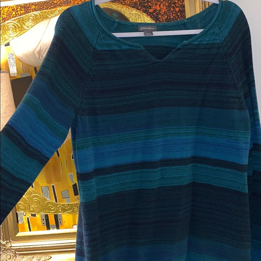 Eddie Bauer women’s L knit sweater navy blue green